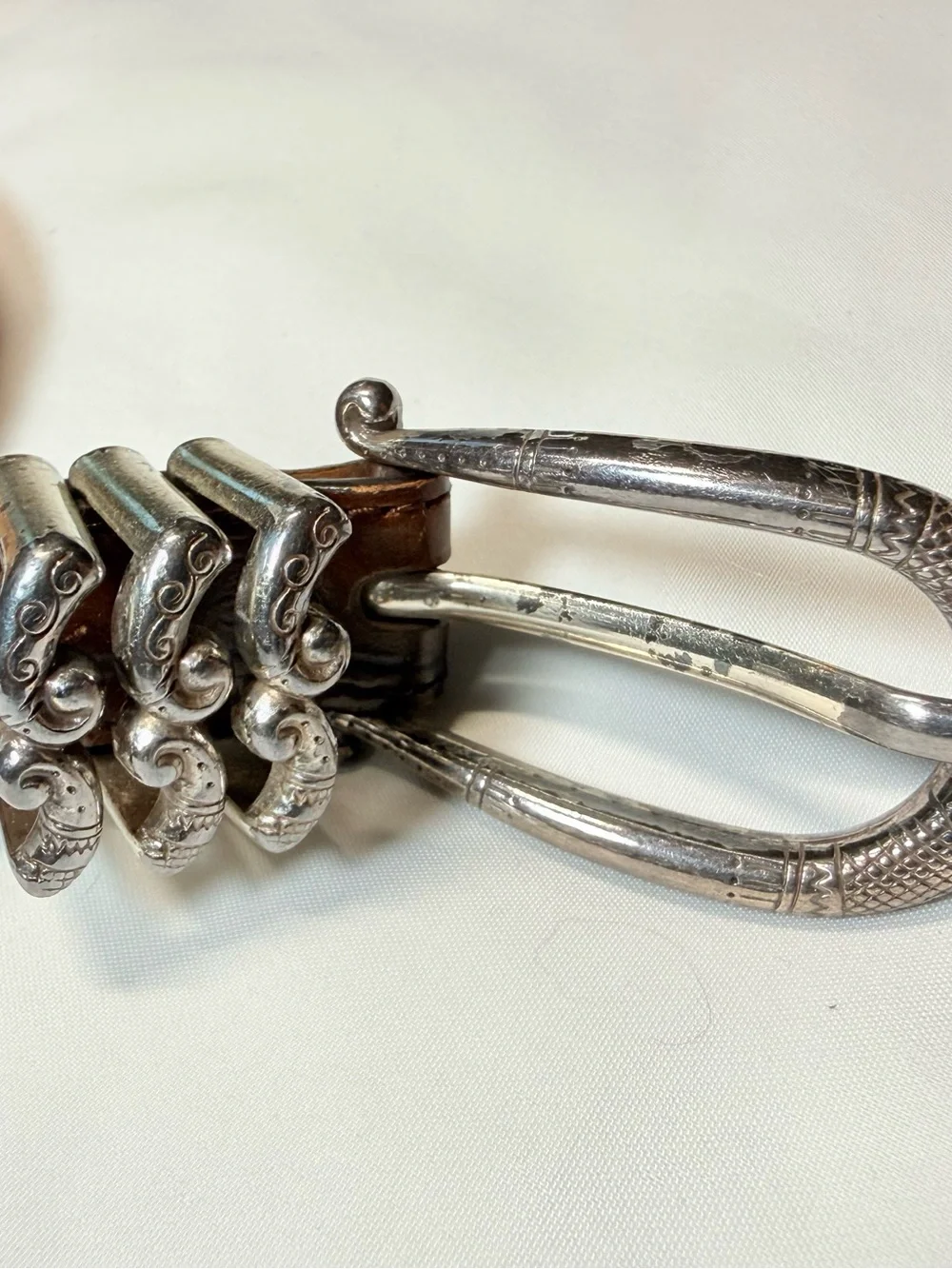 Brighton Brown Croc Embossed Leather Belt Silver Hardware Size 36 XL (B1043T)